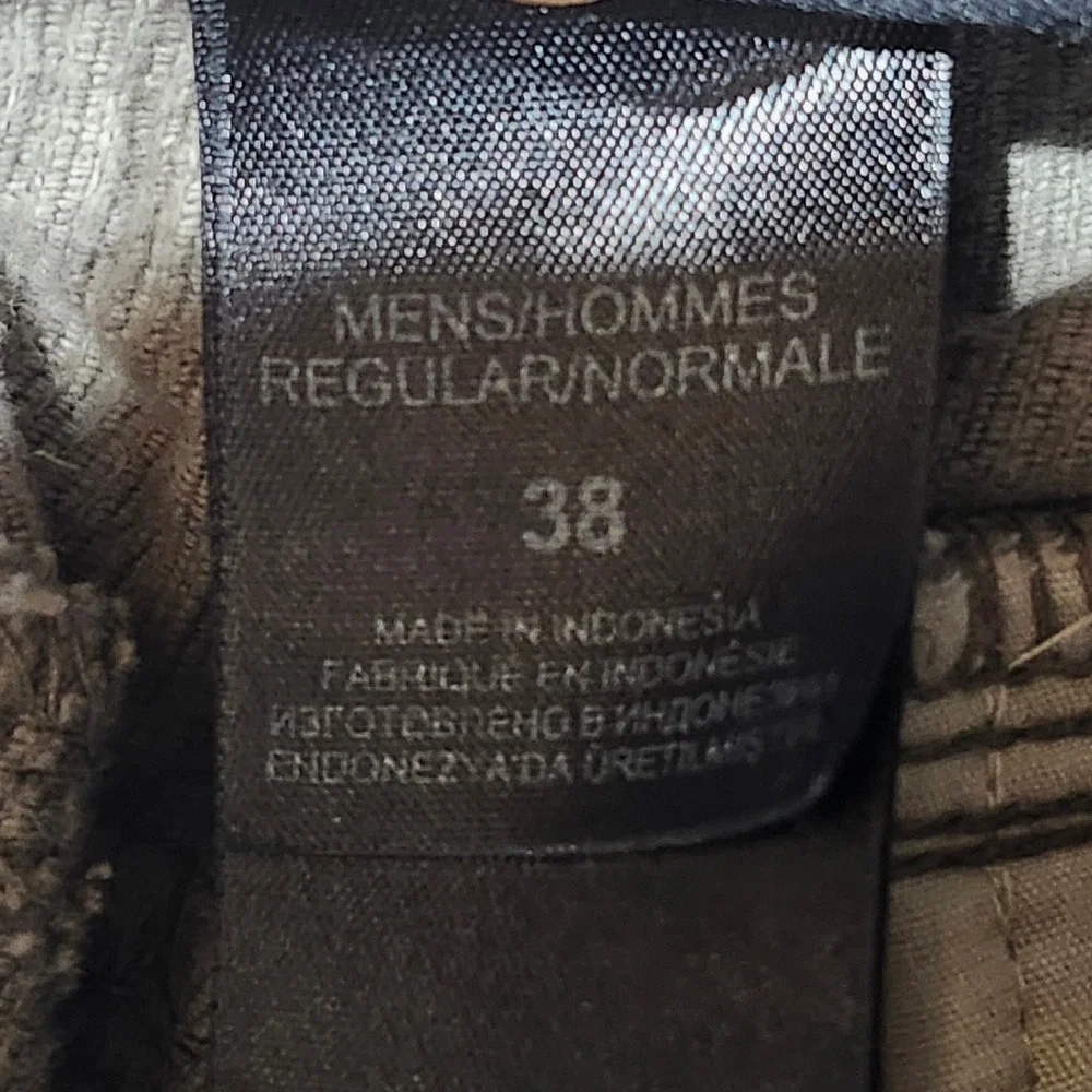 The North Face Cliff Rock Crag Pant Mens 38 Gray Corduroy Relaxed Straight Leg